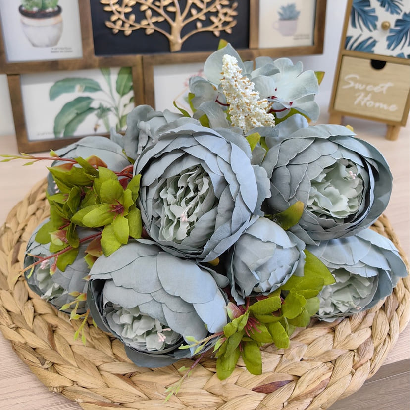 Искусственные цветы на могилу в Нижнем Тагиле | Цветы искусственные «Пионы», серо-голубые, букет